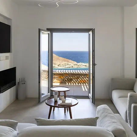 Glaronisi Kea Villa *