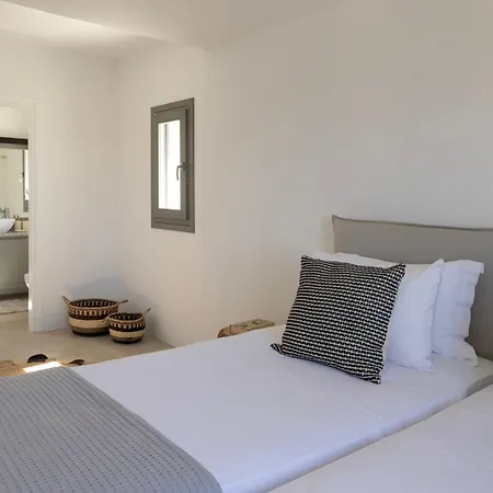 Glaronisi Kea Villa *