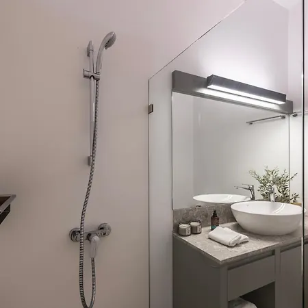 Glaronisi Kea * Otziás