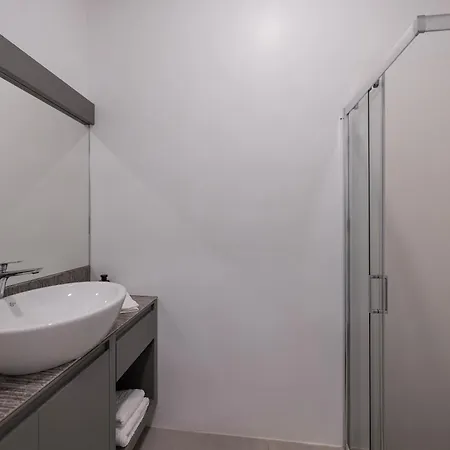 Glaronisi Kea * Otziás