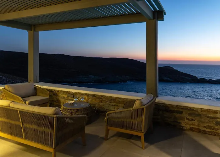 Glaronisi Kea Villa *